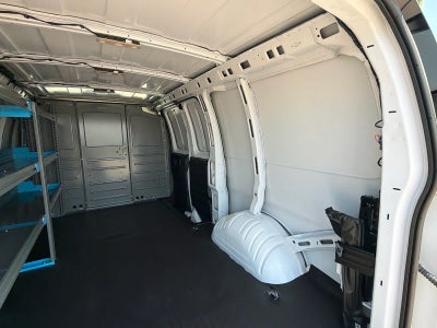 2025 Chevrolet Express Cargo WT