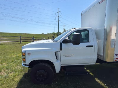 2024 Chevrolet Silverado 5500 HD Work Truck