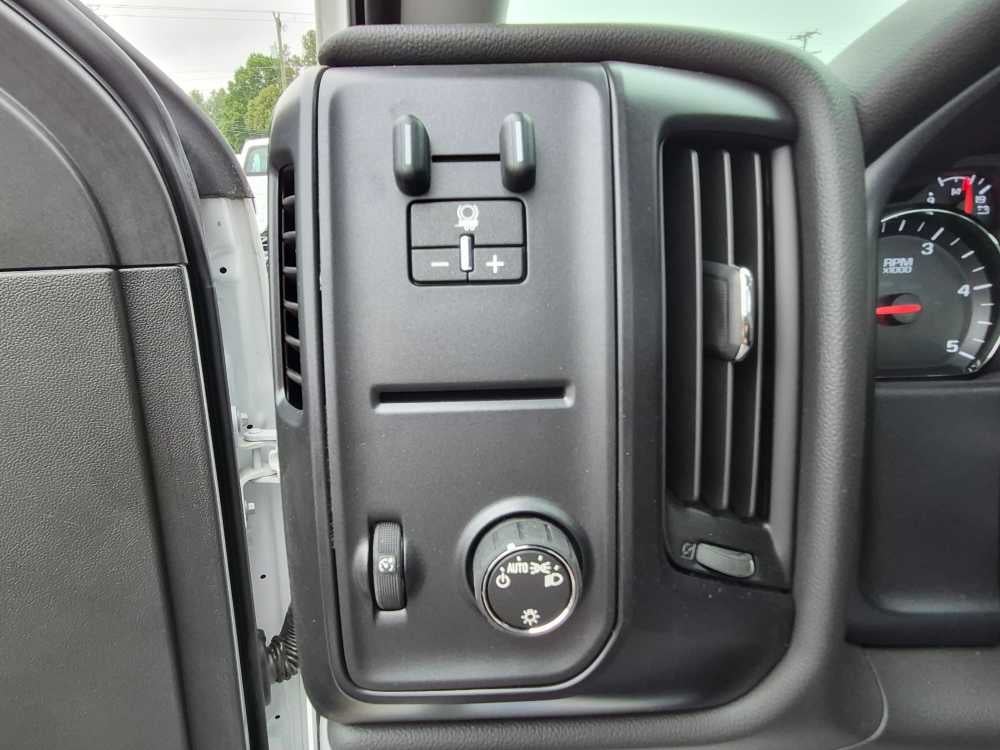 2023 Chevrolet Silverado 5500 HD Work Truck