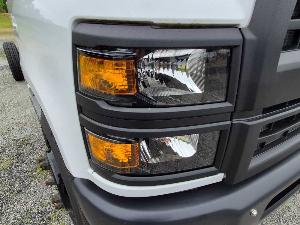 2023 Chevrolet Silverado 5500 HD Work Truck