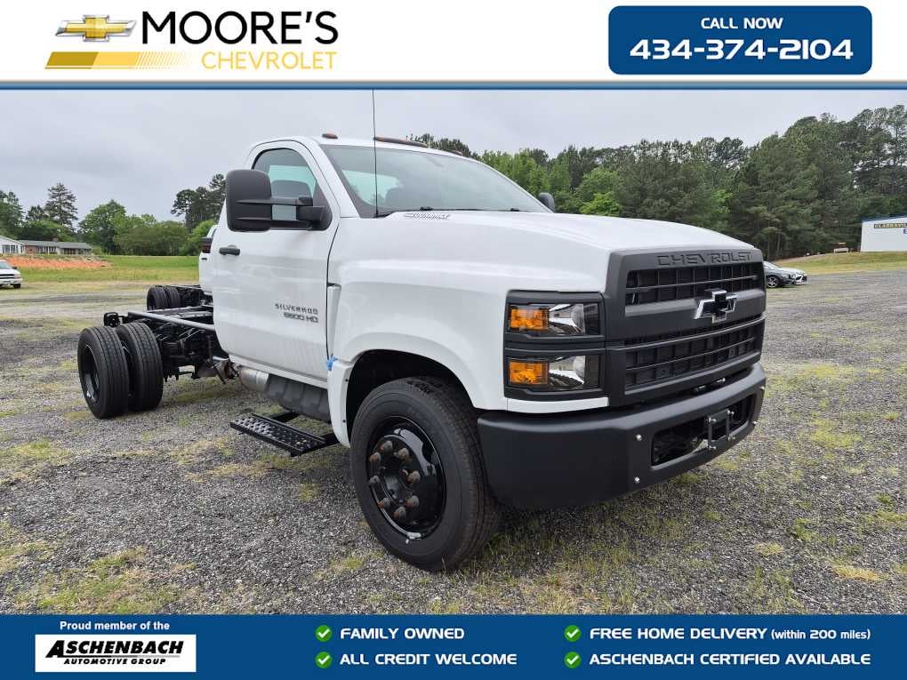 2023 Chevrolet Silverado 5500 HD Work Truck