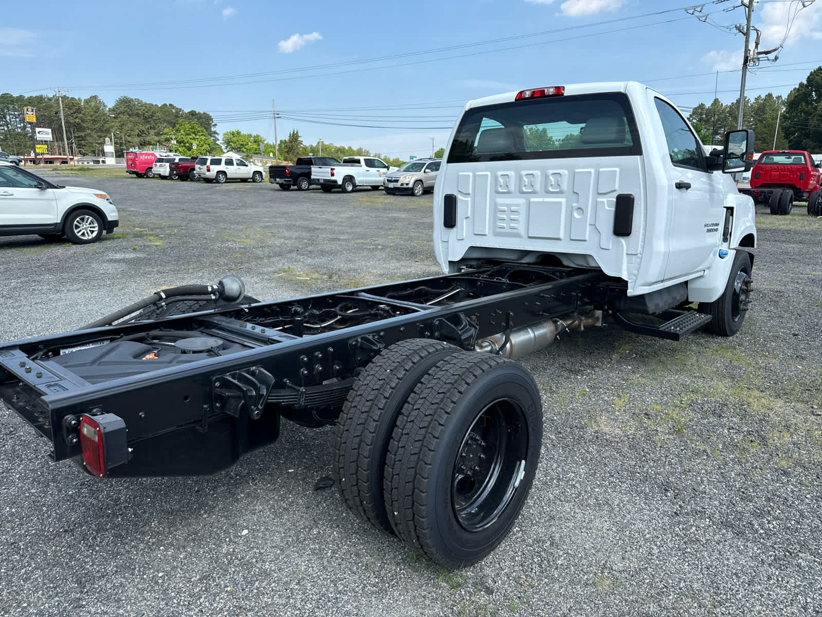 2023 Chevrolet Silverado 5500 HD Work Truck