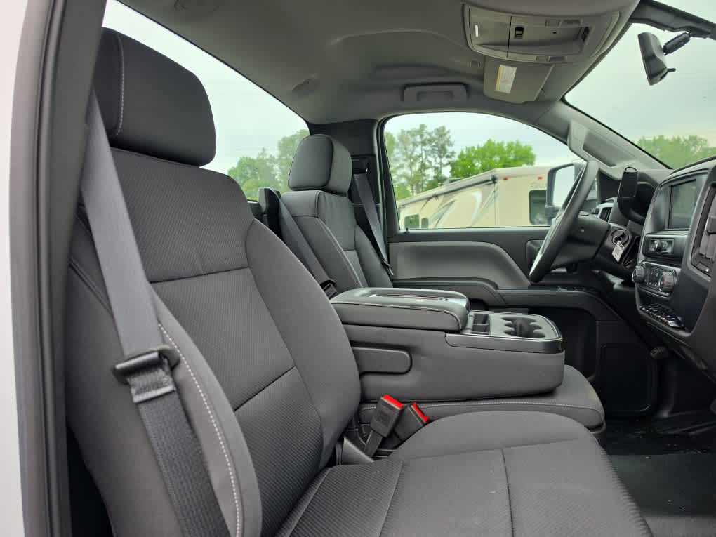 2023 Chevrolet Silverado 4500 HD Work Truck