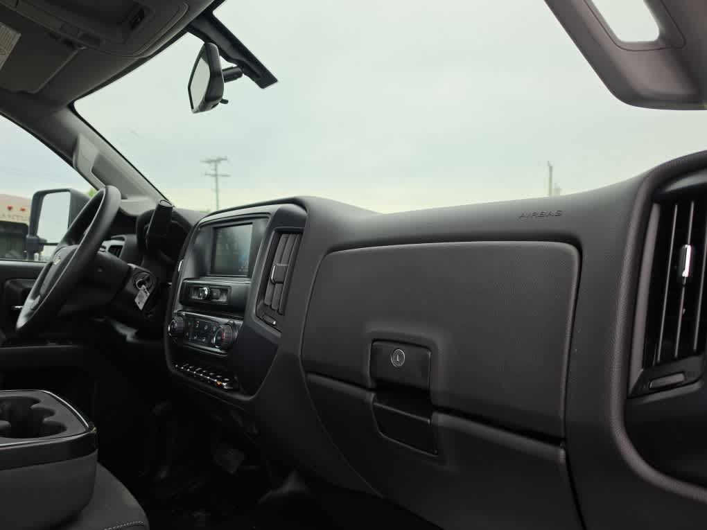 2023 Chevrolet Silverado 4500 HD Work Truck