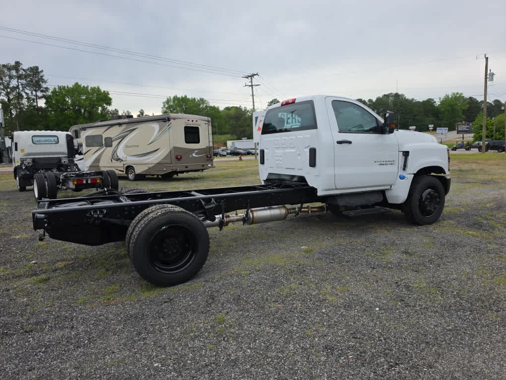 2023 Chevrolet Silverado 4500 HD Work Truck