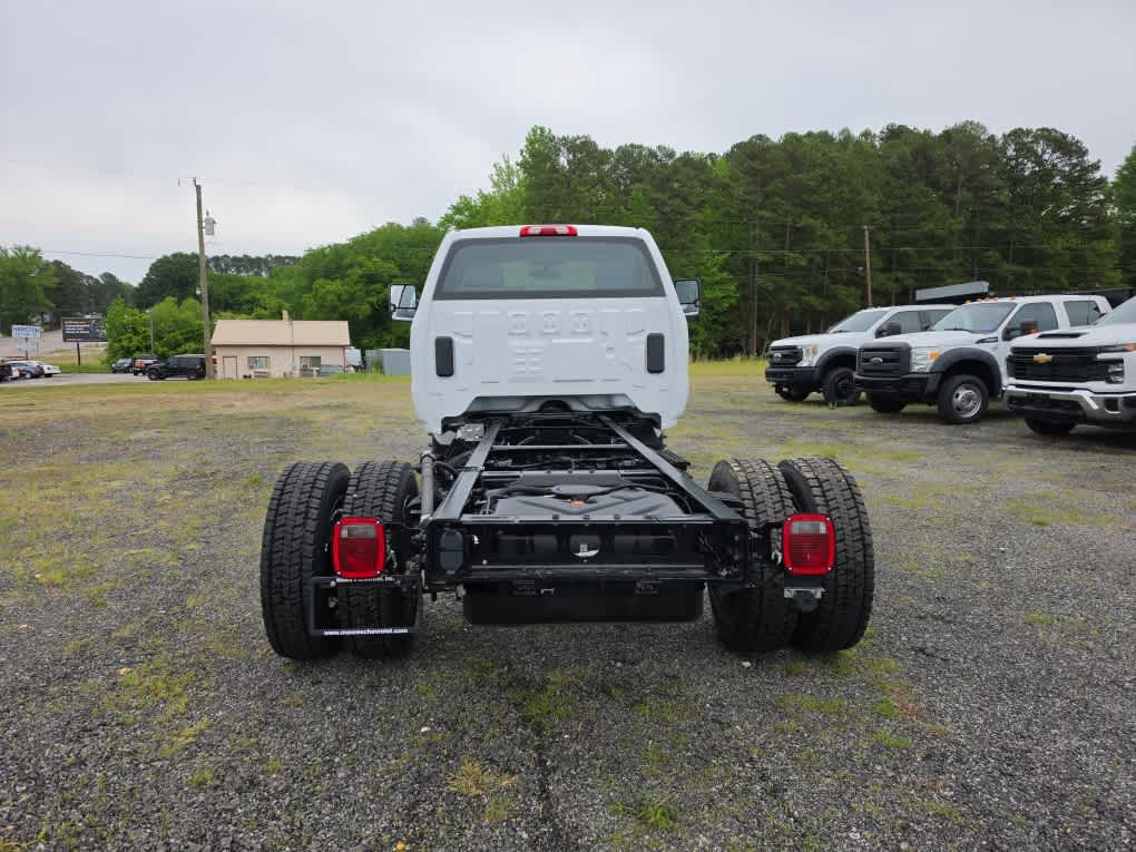 2023 Chevrolet Silverado 4500 HD Work Truck