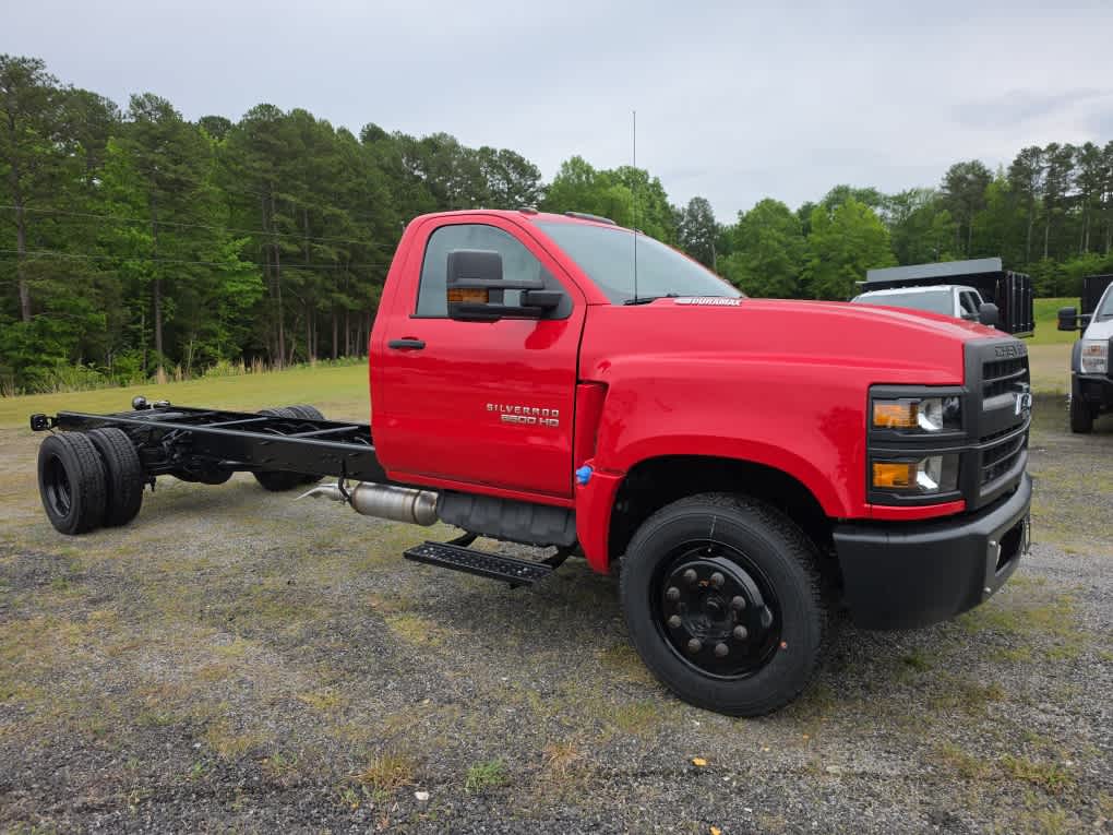 2023 Chevrolet Silverado 6500 HD Work Truck