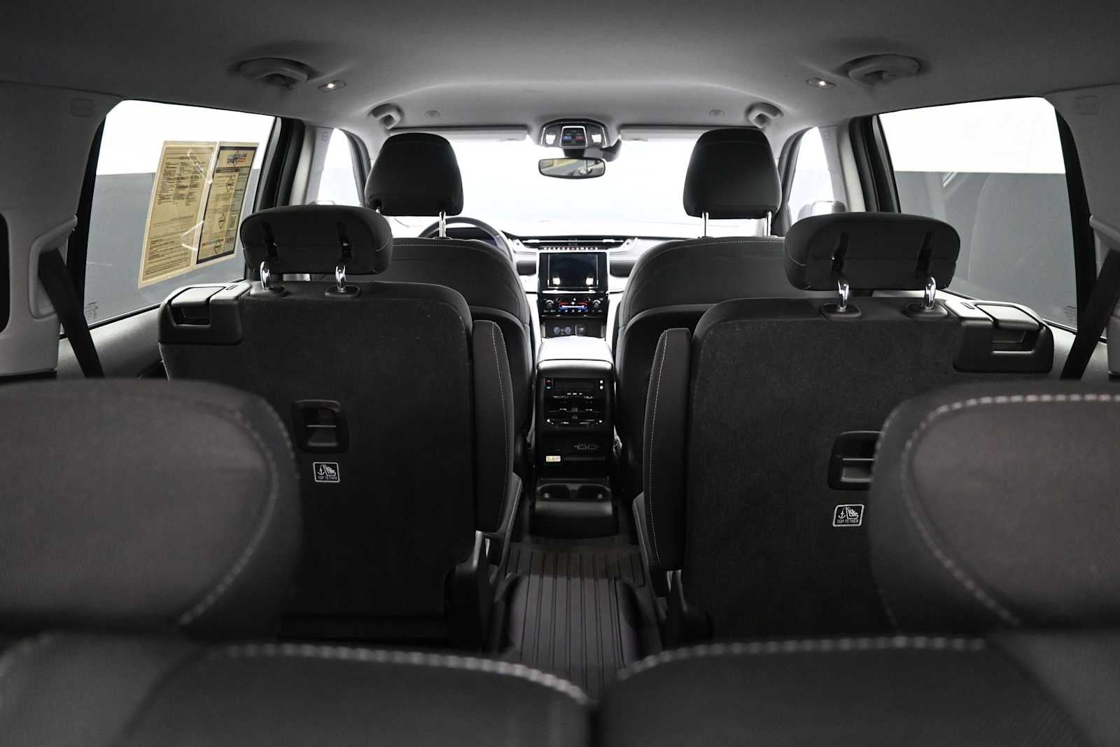2022 Jeep Grand Cherokee L Laredo