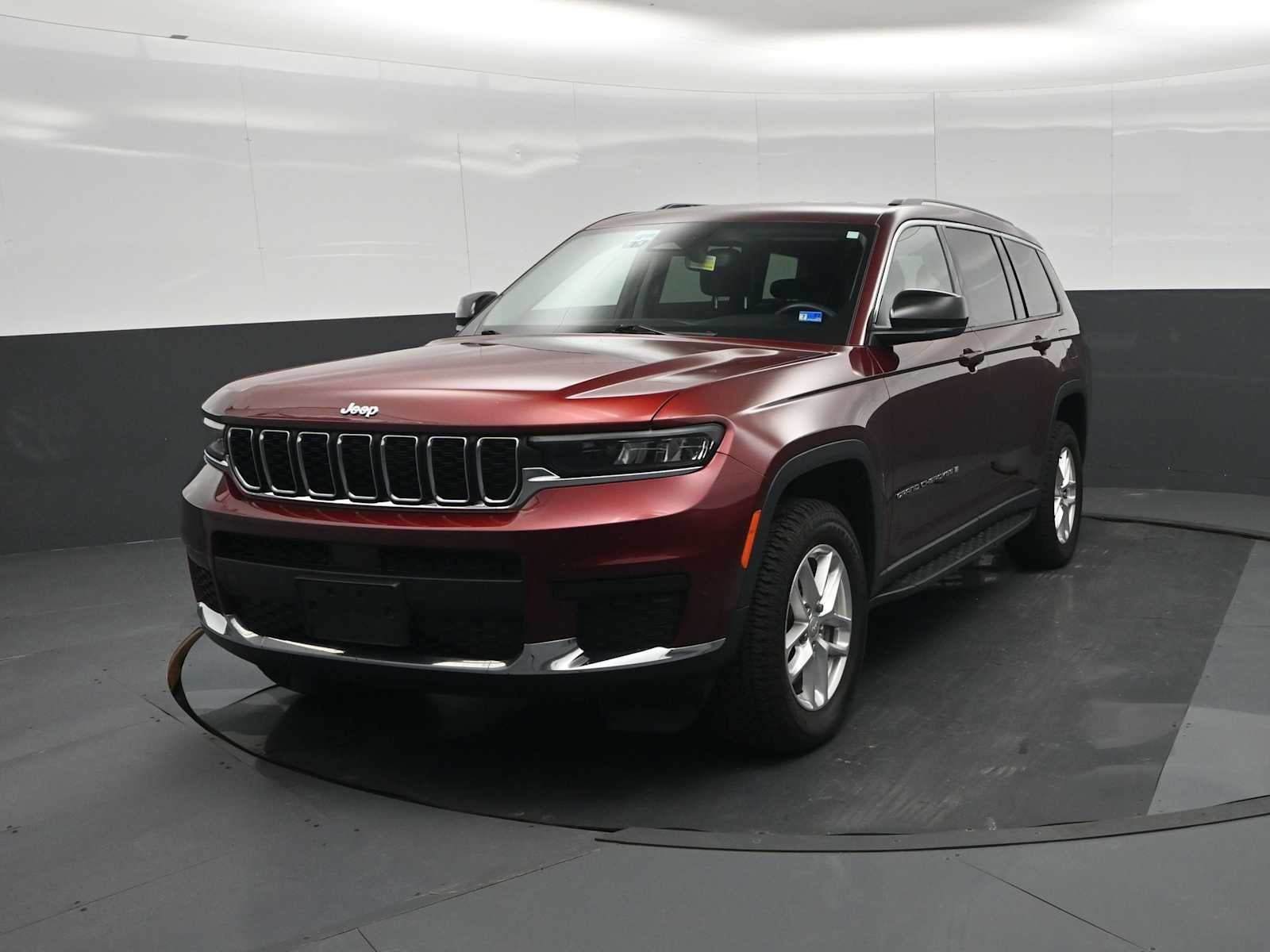 2022 Jeep Grand Cherokee L Laredo