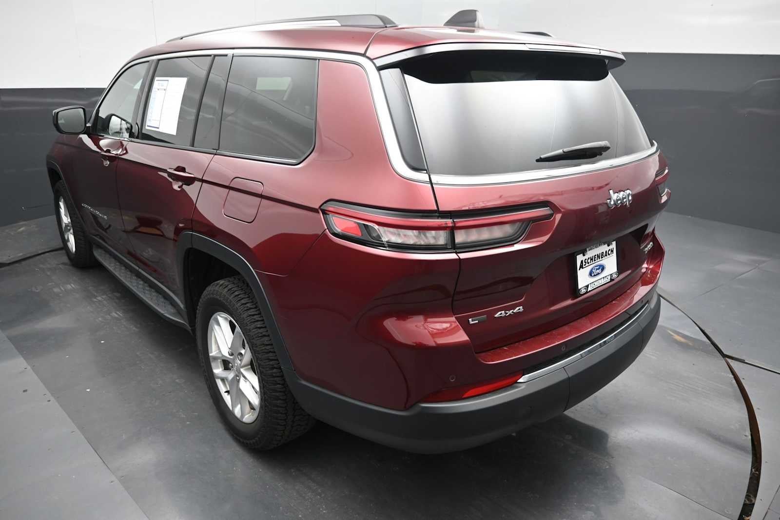 2022 Jeep Grand Cherokee L Laredo