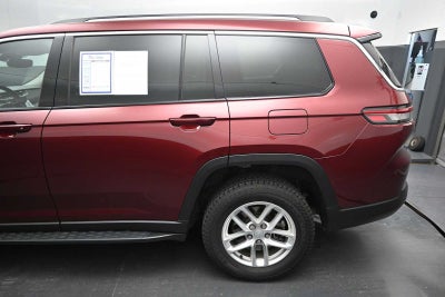 2022 Jeep Grand Cherokee L Laredo