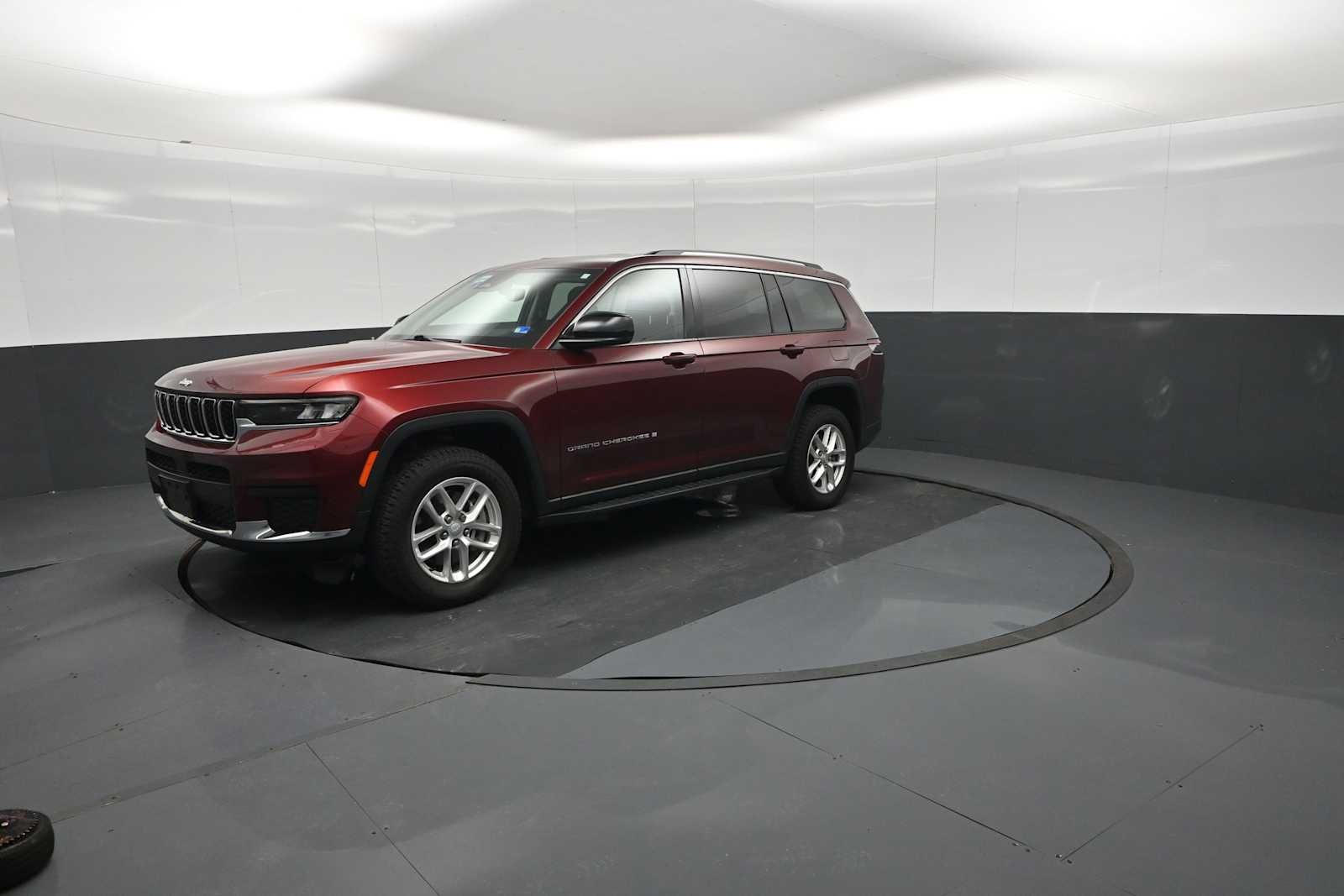 2022 Jeep Grand Cherokee L Laredo
