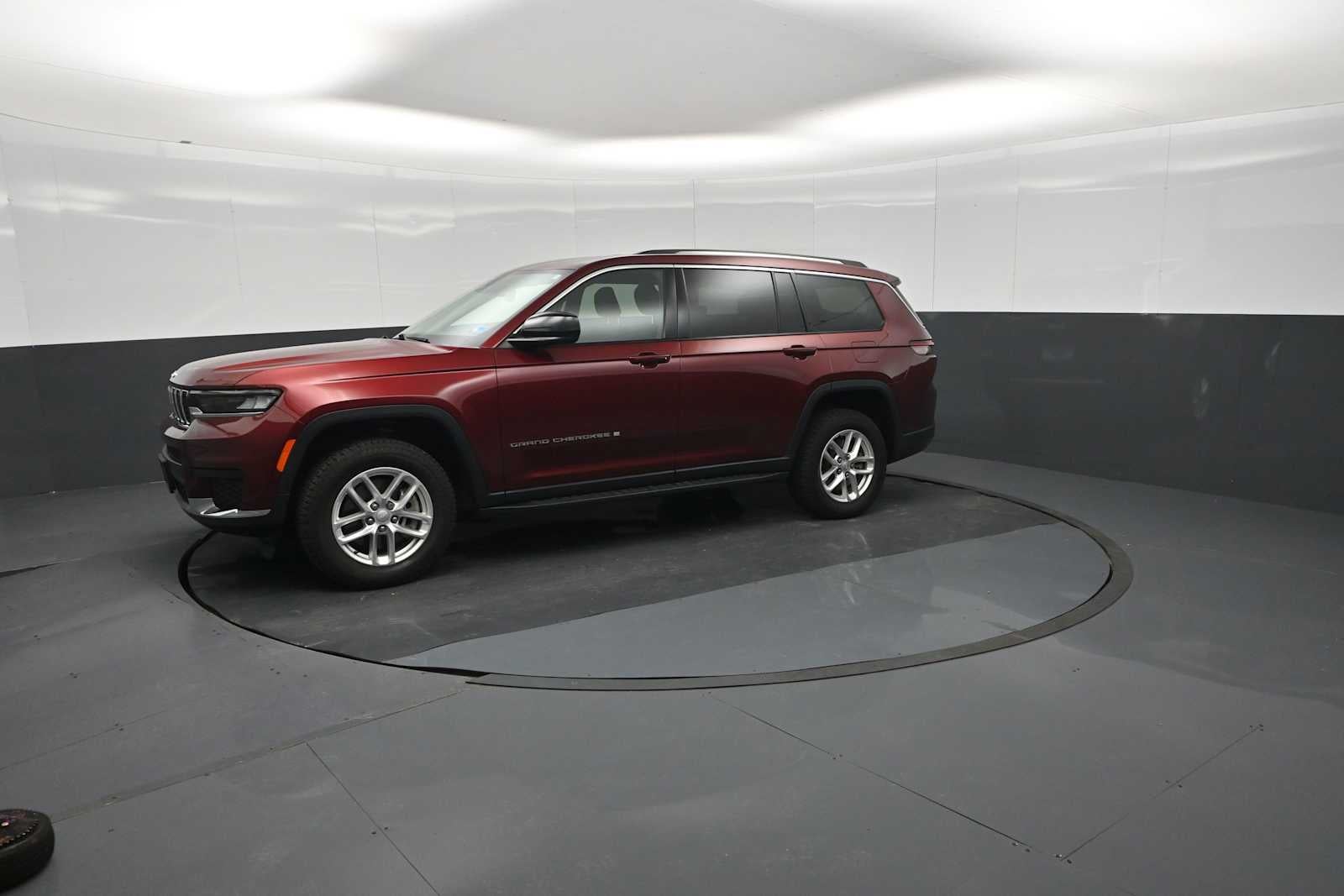 2022 Jeep Grand Cherokee L Laredo