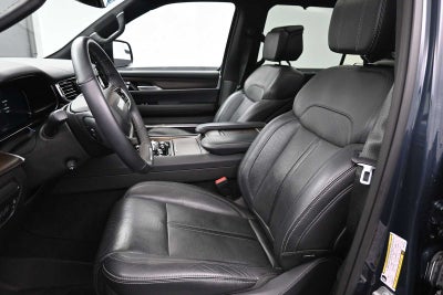 2023 Jeep Grand Wagoneer Base