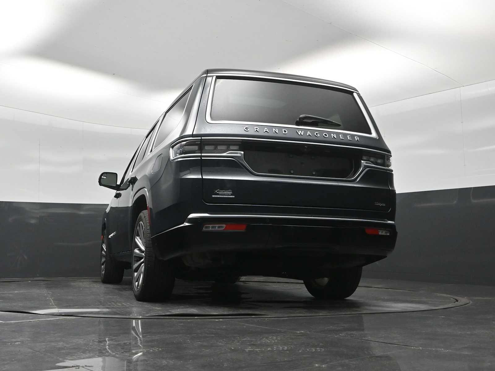 2023 Jeep Grand Wagoneer Base