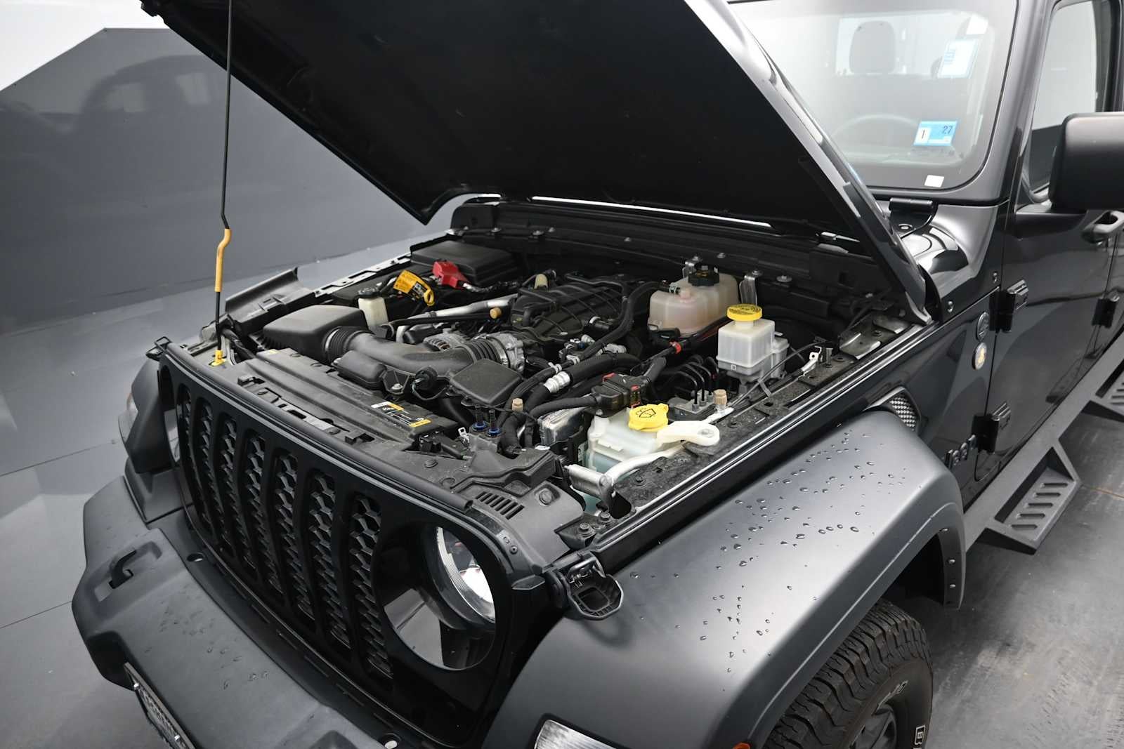 2022 Jeep Gladiator Sport