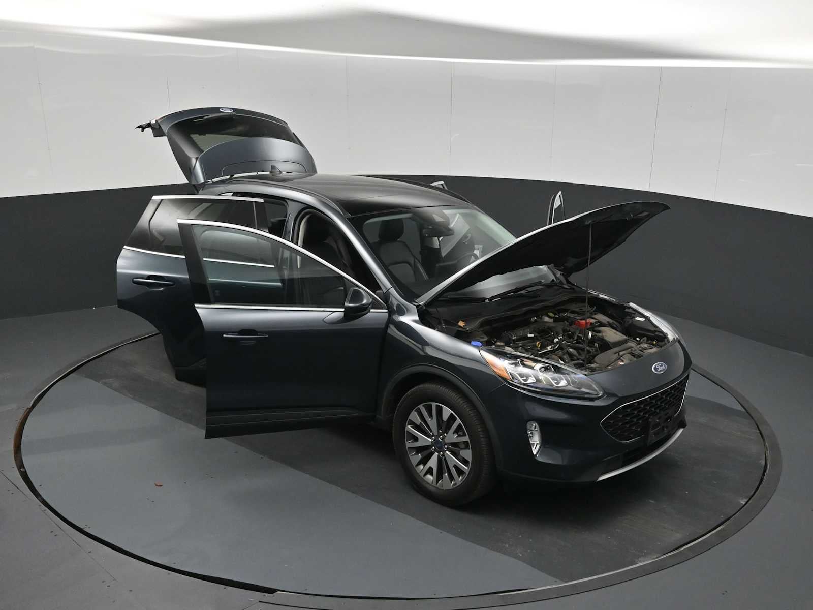 2022 Ford Escape Titanium