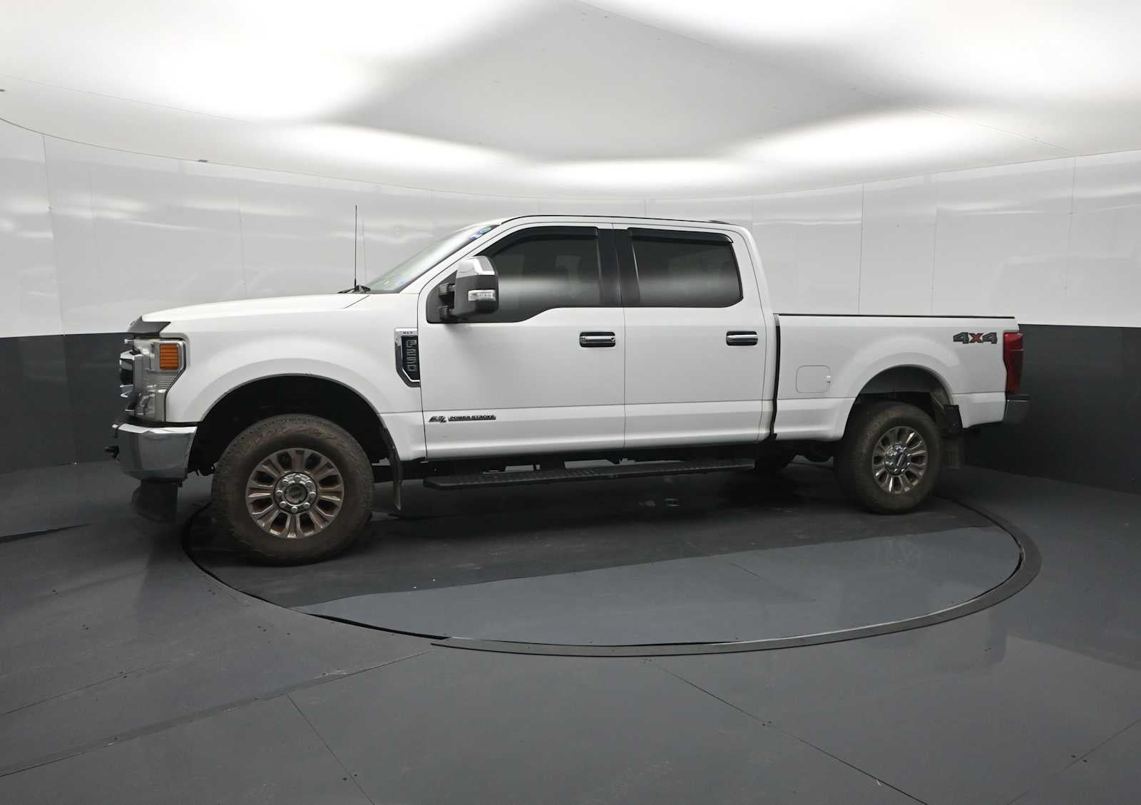 2022 Ford Super Duty F-250 Pickup XLT