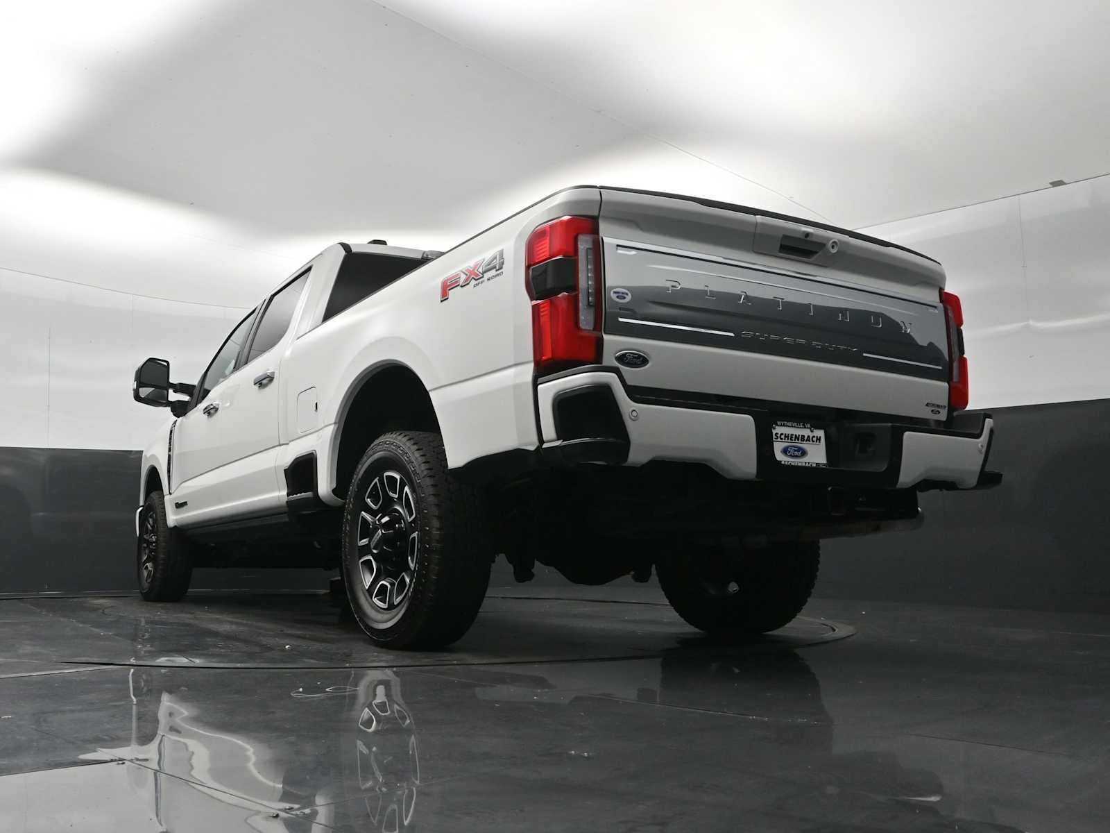 2024 Ford Super Duty F-250 Pickup Platinum