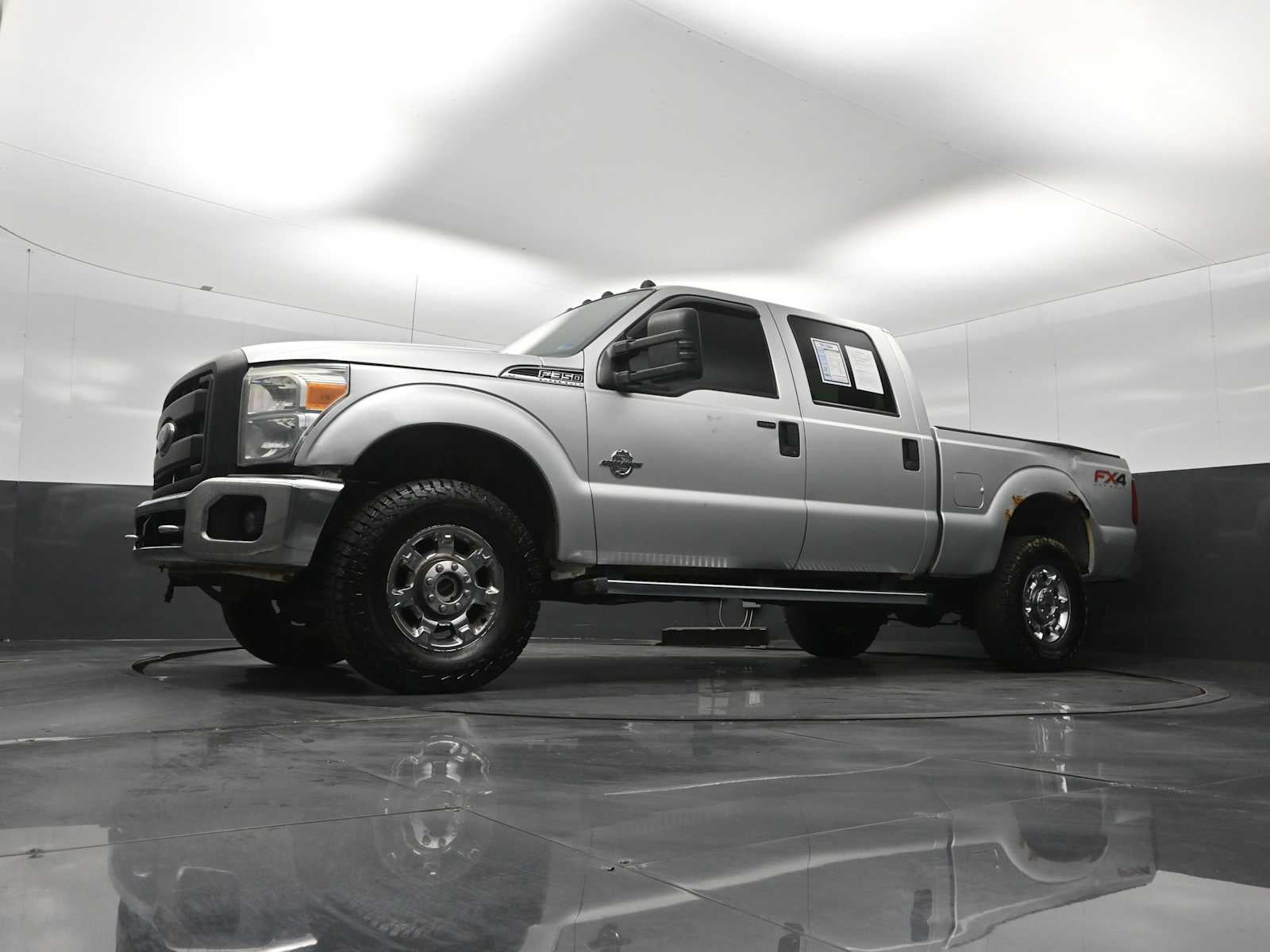 2015 Ford Super Duty F-350 SRW Pickup XLT