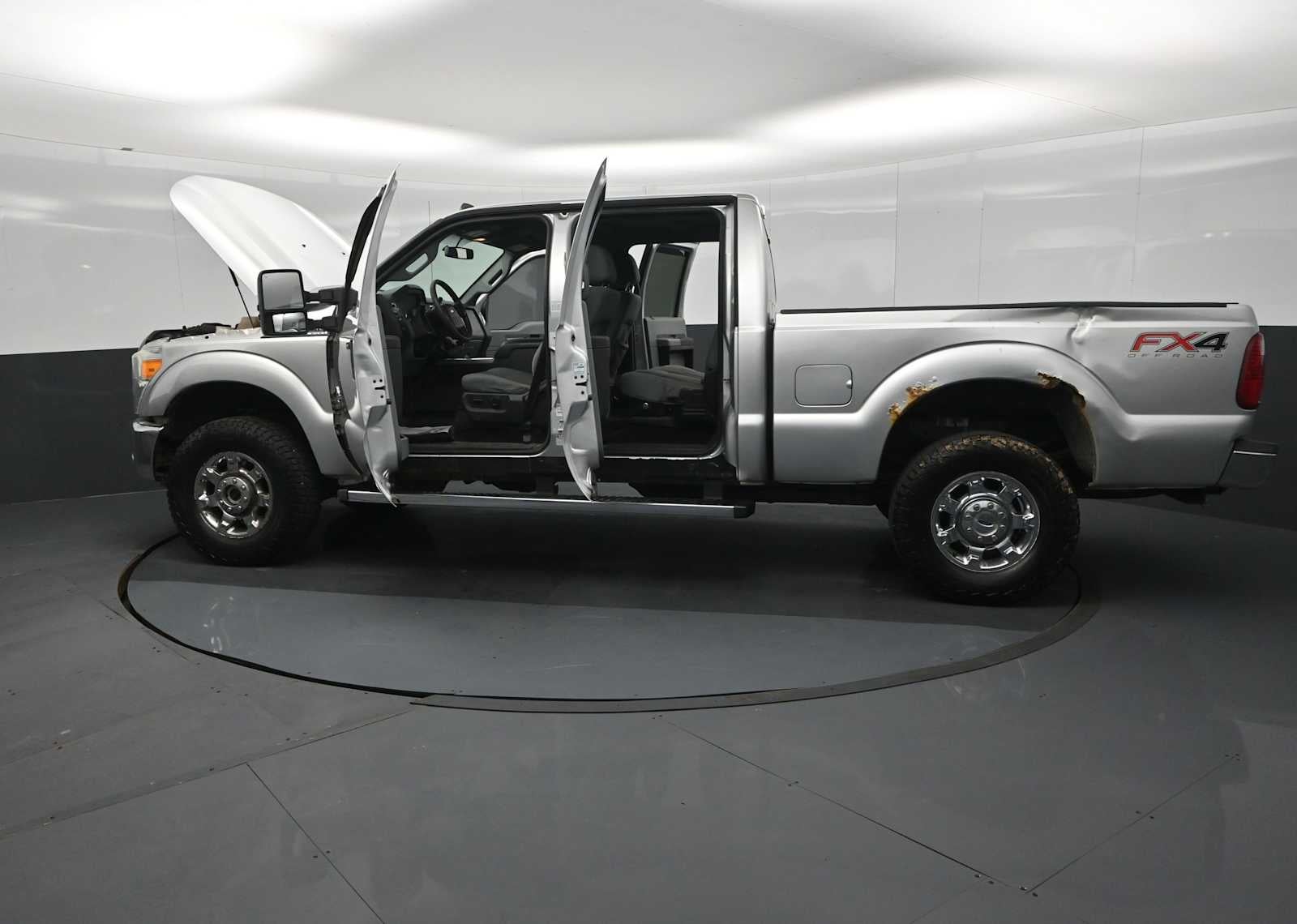 2015 Ford Super Duty F-350 SRW Pickup XLT
