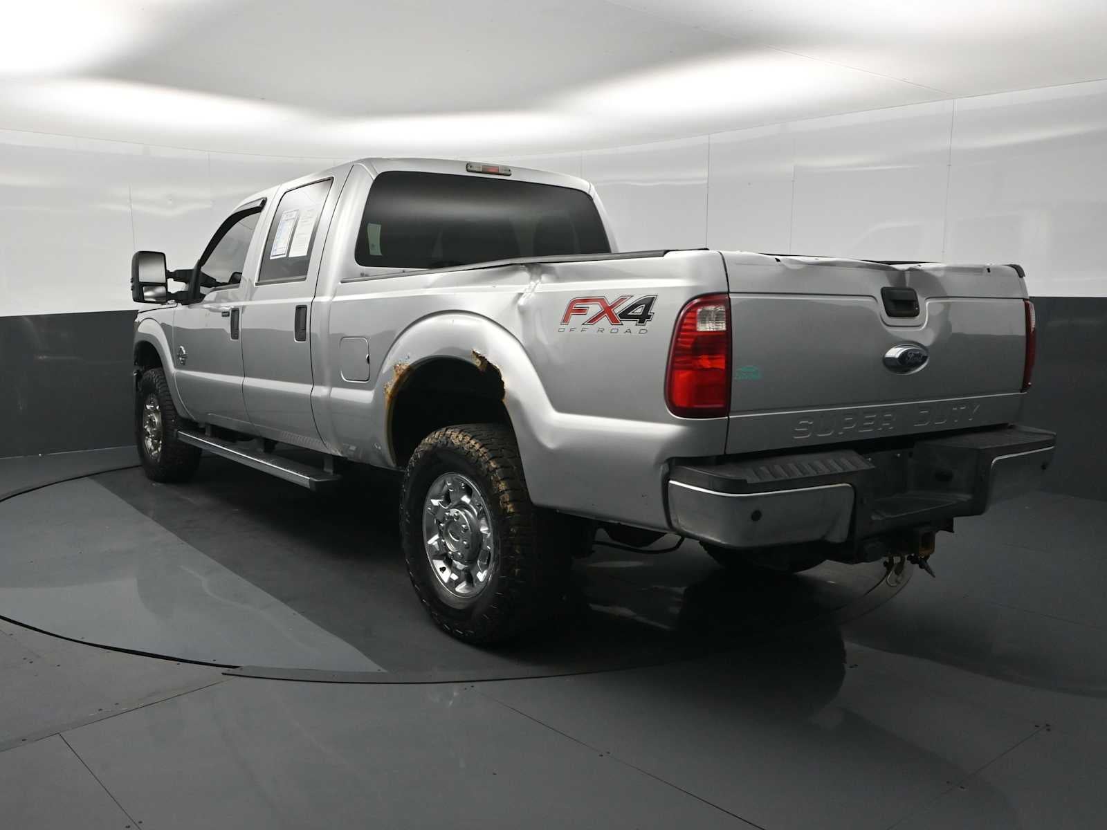 2015 Ford Super Duty F-350 SRW Pickup XLT