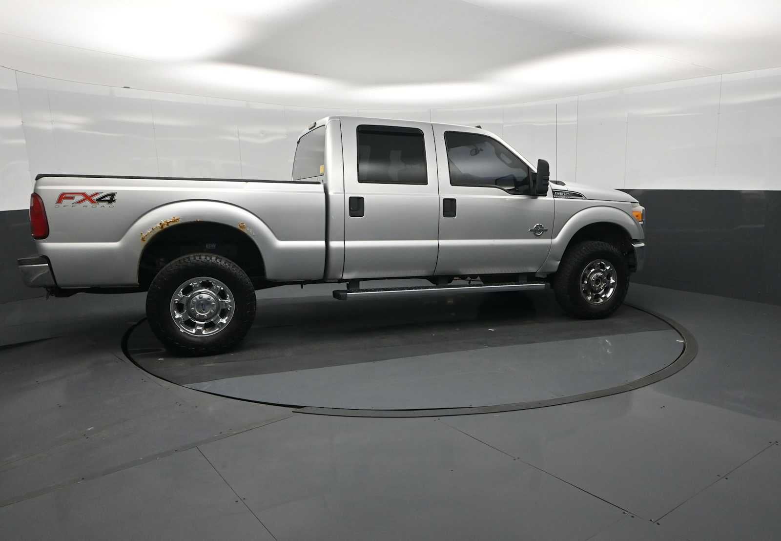 2015 Ford Super Duty F-350 SRW Pickup XLT