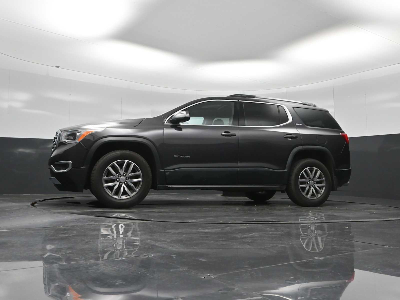 2017 GMC Acadia SLE