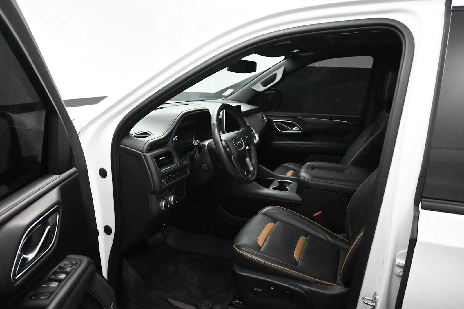 2022 GMC Yukon XL AT4