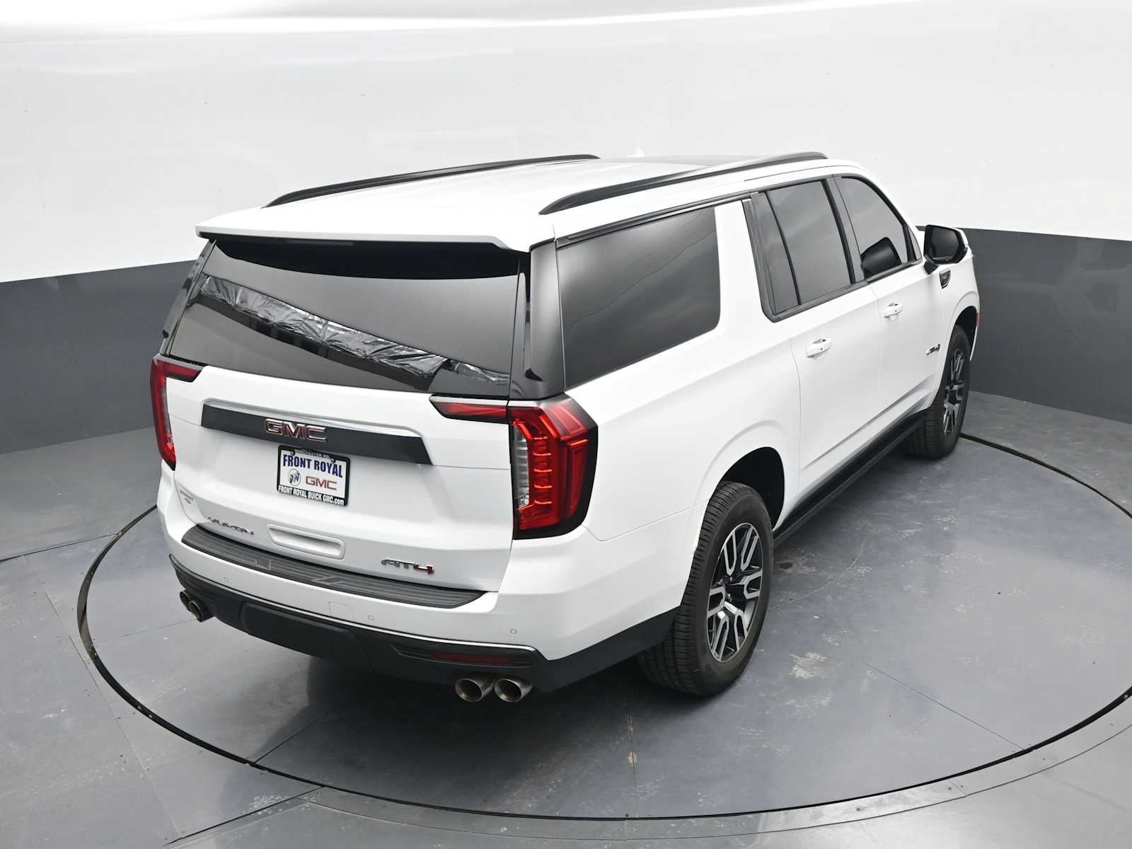 2022 GMC Yukon XL AT4