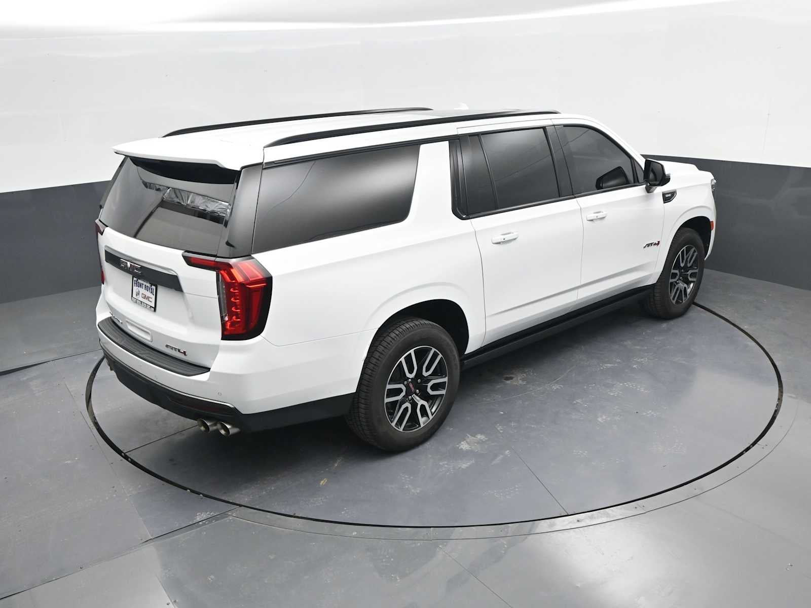 2022 GMC Yukon XL AT4