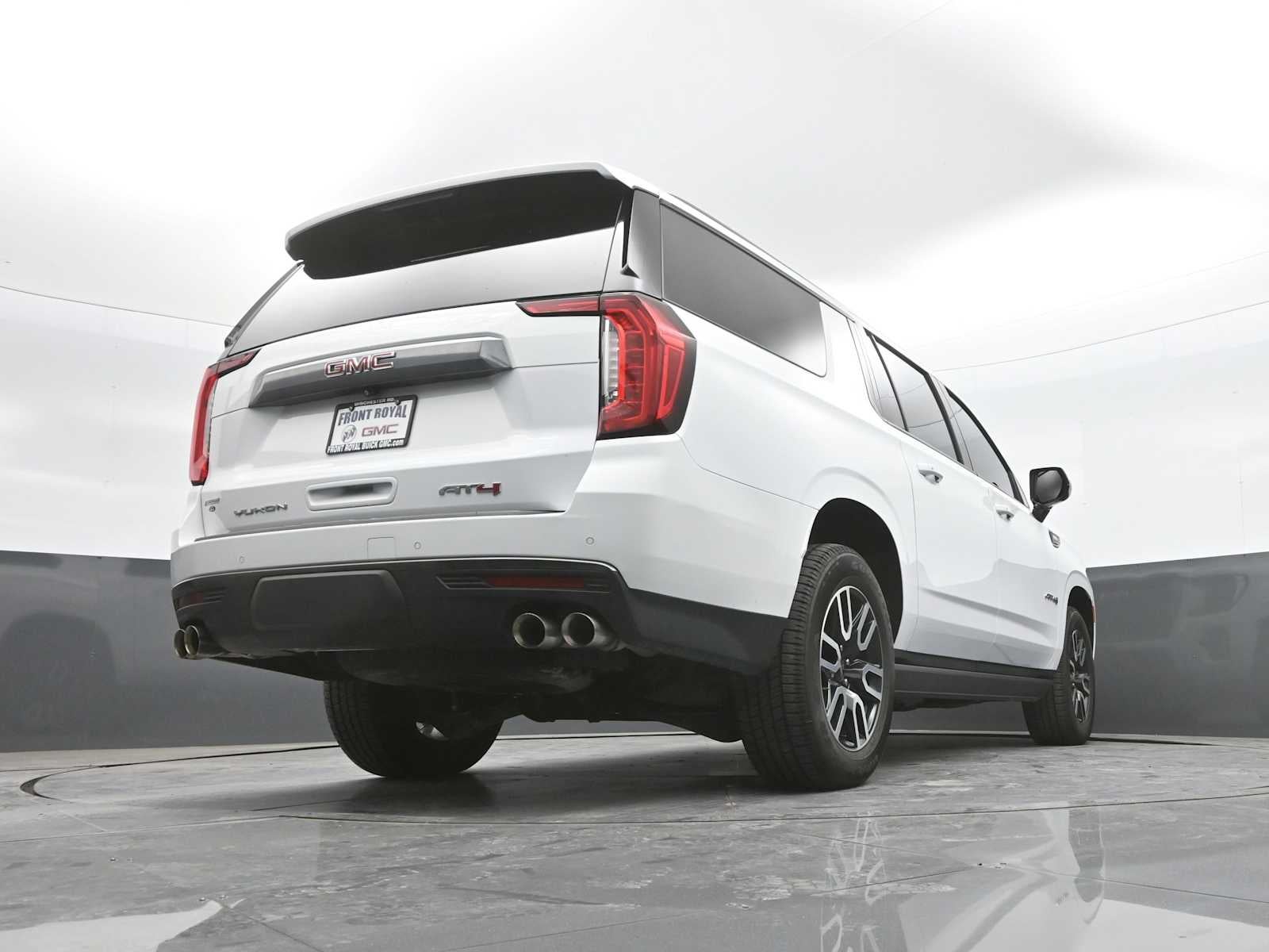 2022 GMC Yukon XL AT4