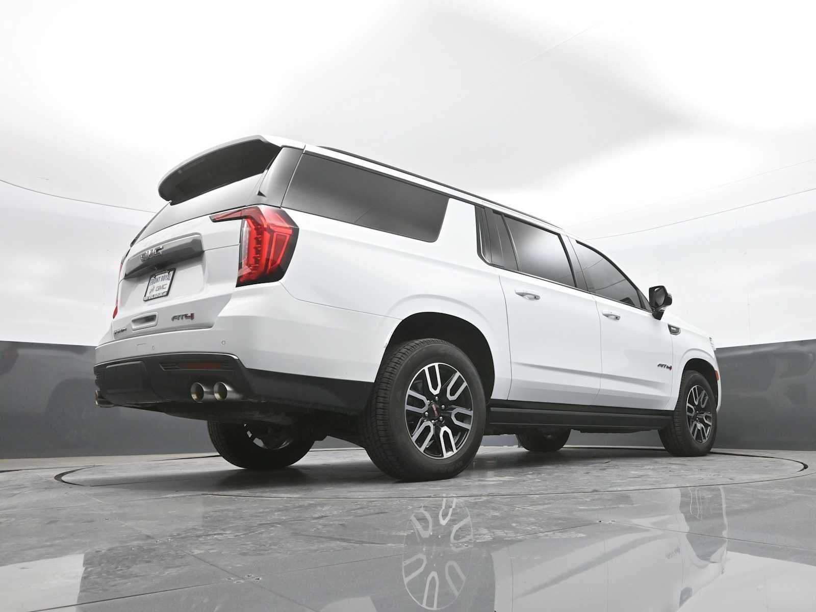 2022 GMC Yukon XL AT4