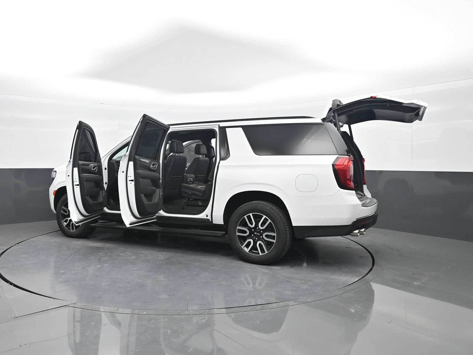 2022 GMC Yukon XL AT4