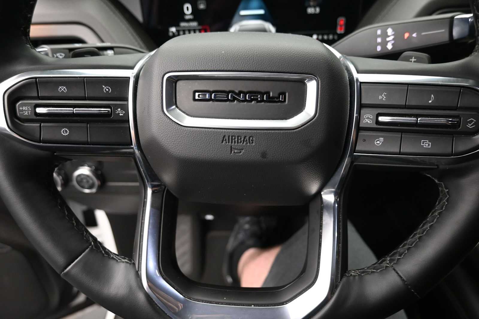 2025 GMC Yukon XL Denali Denali