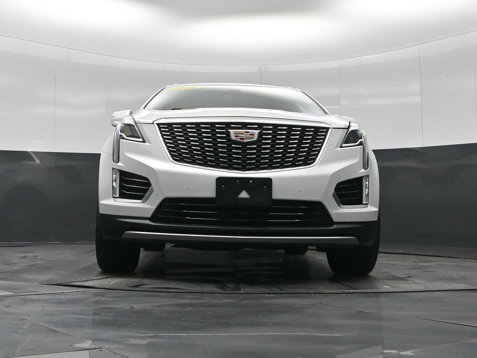 2024 Cadillac XT5 FWD Premium Luxury