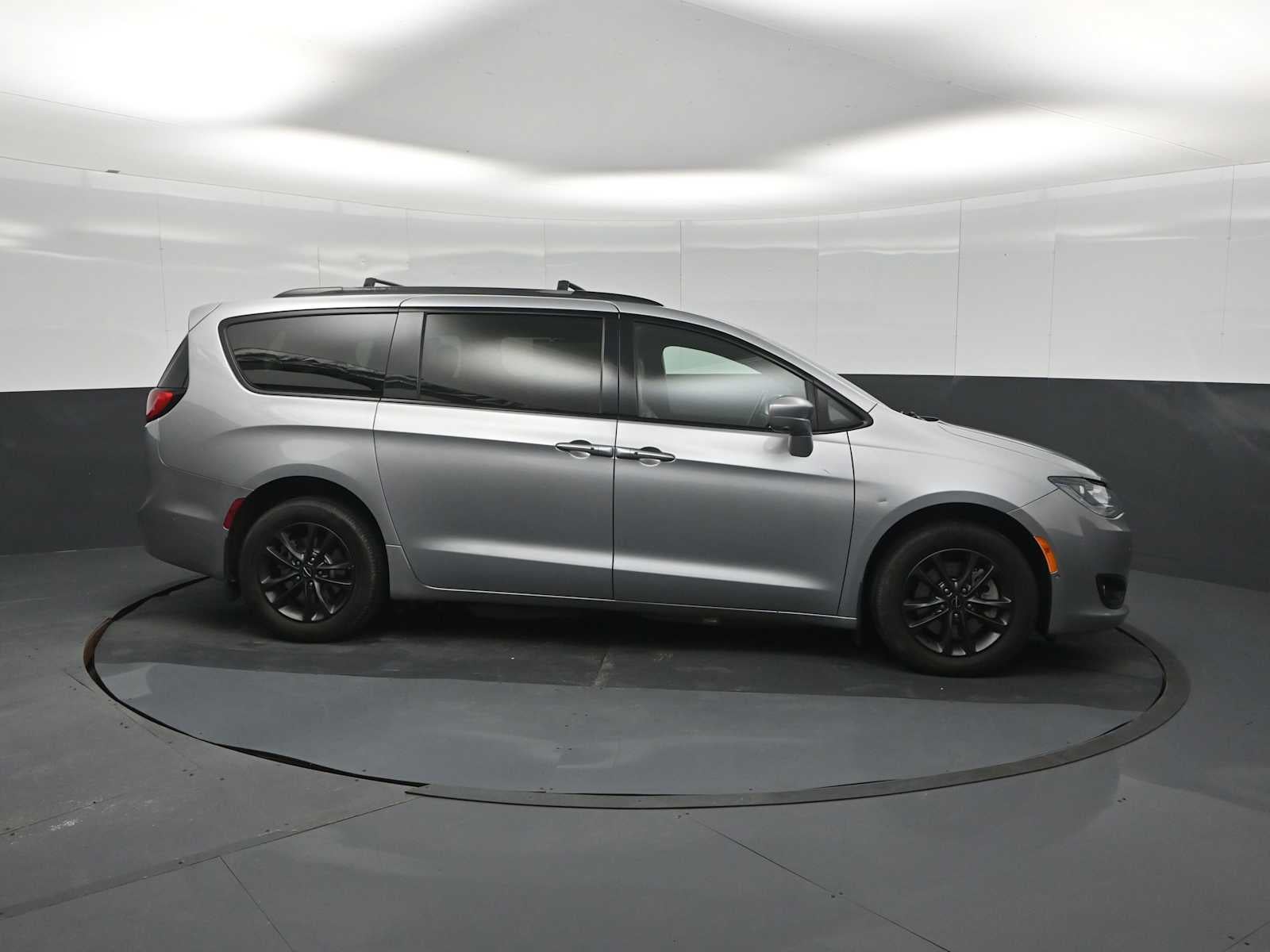 2020 Chrysler Pacifica Launch Edition