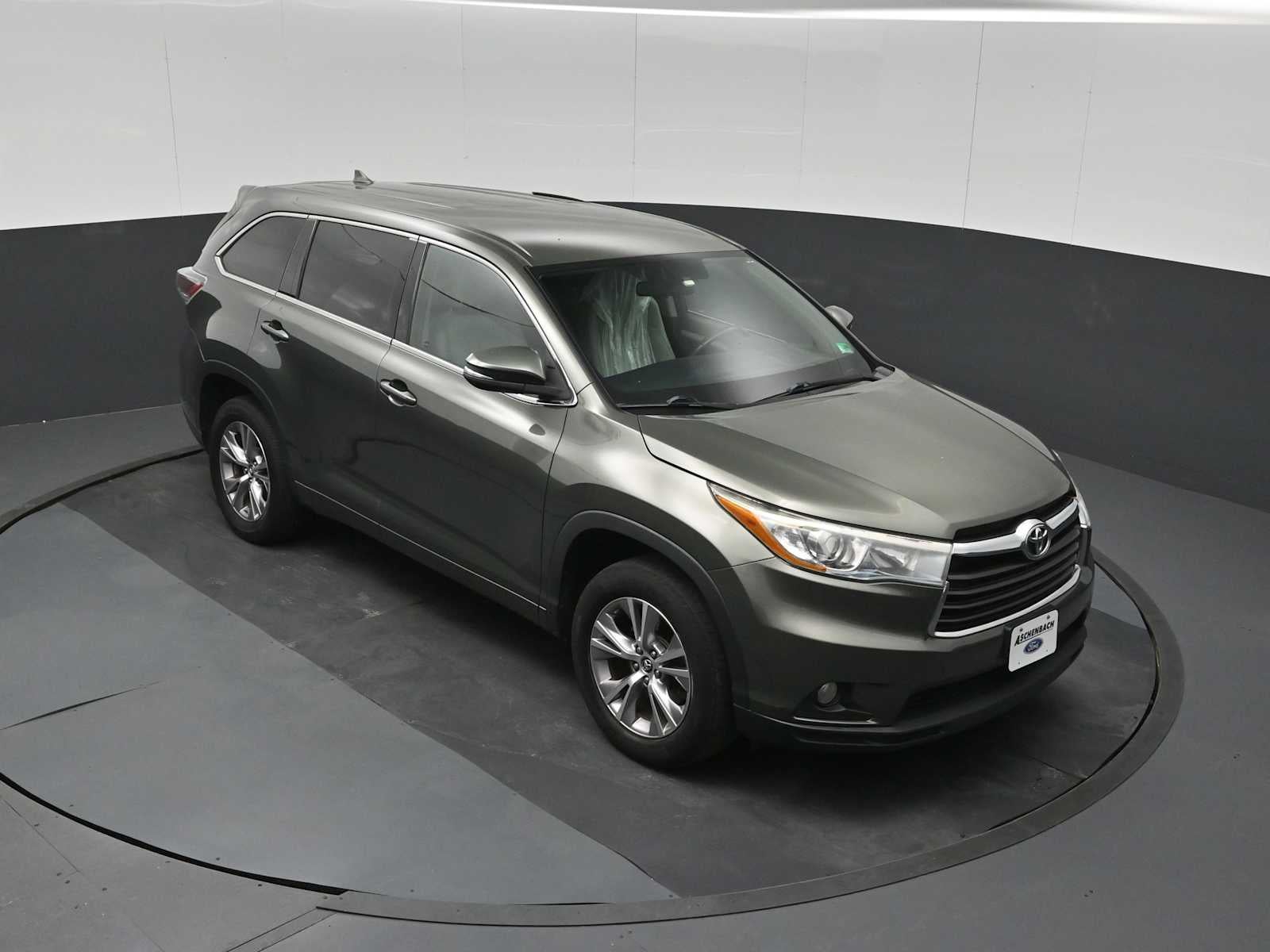 2016 Toyota Highlander LE