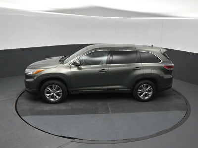 2016 Toyota Highlander LE