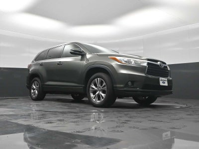 2016 Toyota Highlander LE