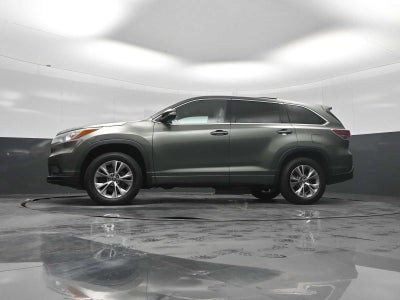 2016 Toyota Highlander LE