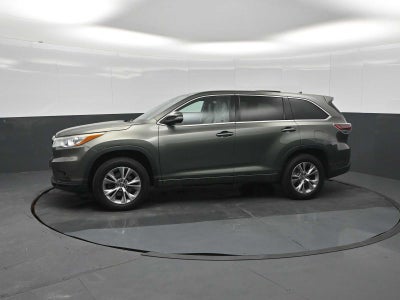 2016 Toyota Highlander LE