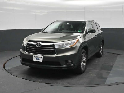 2016 Toyota Highlander LE
