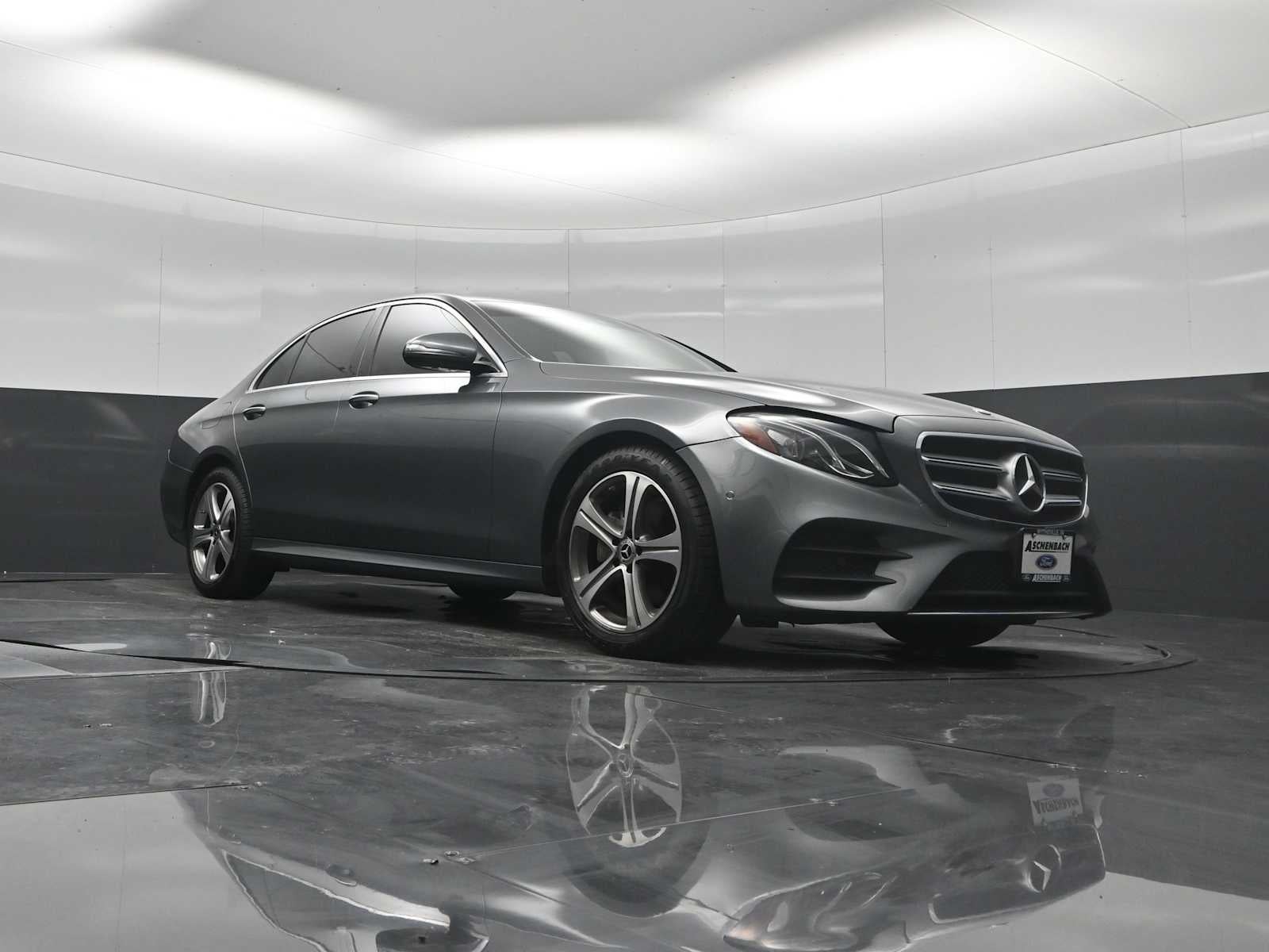 2019 Mercedes-Benz E 300 E 300