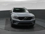 2023 Volvo XC40 Plus Dark Theme