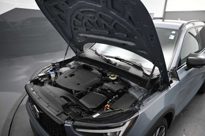 2023 Volvo XC40 Plus Dark Theme