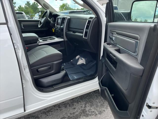 2023 RAM 1500 Classic SLT Crew Cab 4x4 5'7' Box