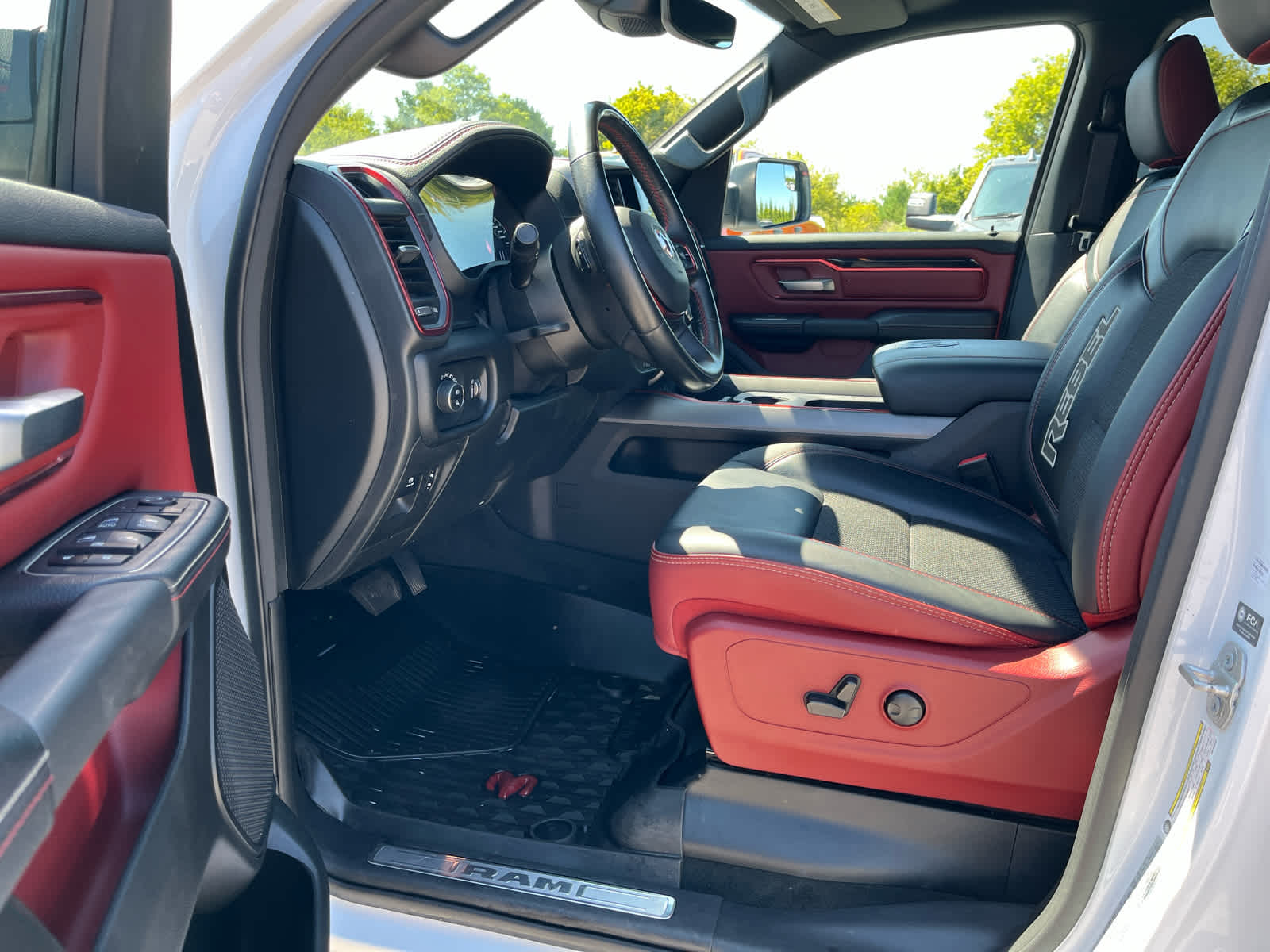 2022 RAM 1500 Rebel Crew Cab 4x4 5'7' Box