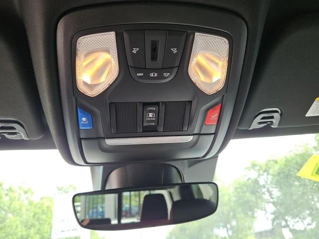 2022 RAM 1500 Rebel Crew Cab 4x4 5'7' Box