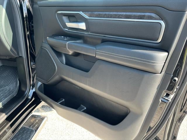 2024 RAM 1500 Big Horn Crew Cab 4x4 6'4' Box